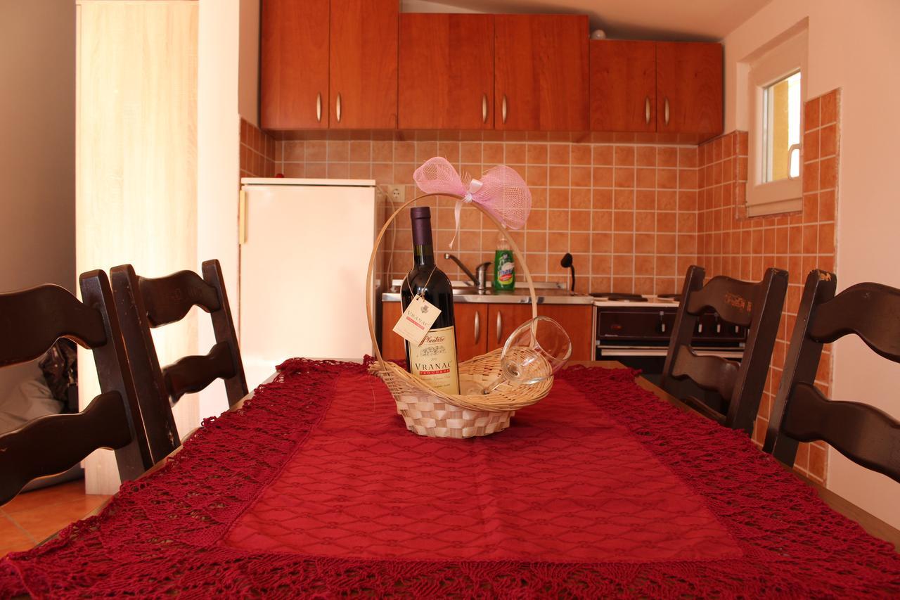 Apartments Todorovic Petrovac na moru Exterior foto